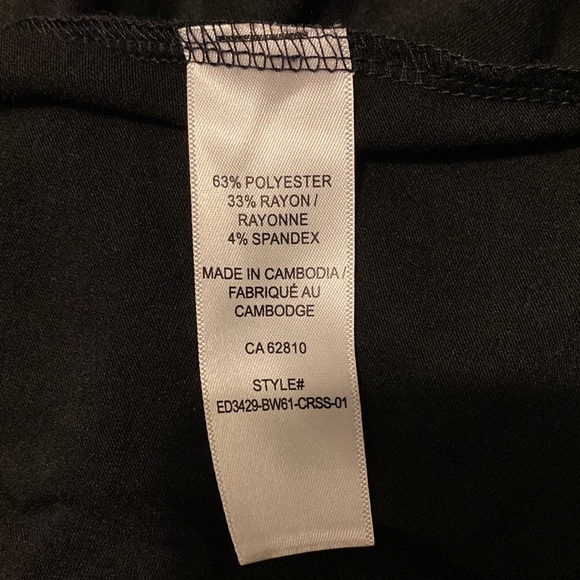 Ricki’s Crossed Front Tank Top - Picture 5 of 5